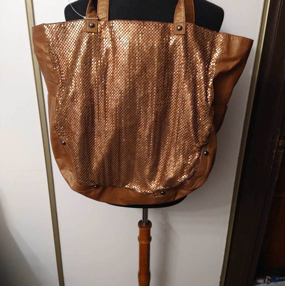 Stella Max $100 Bronze Metal Detailed Tote Handbag